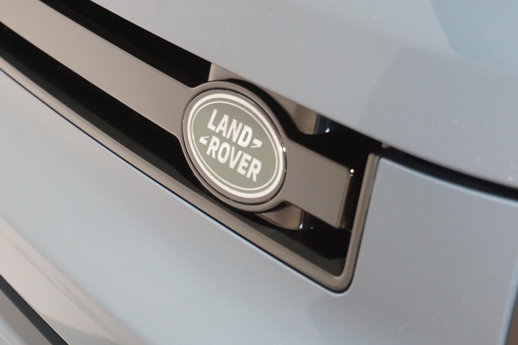 Land Rover Defender 90 3.0 D250 MHEV X-Dynamic HSE SUV 3dr Diesel Auto 4WD Euro 6 (s/s) (250 ps)